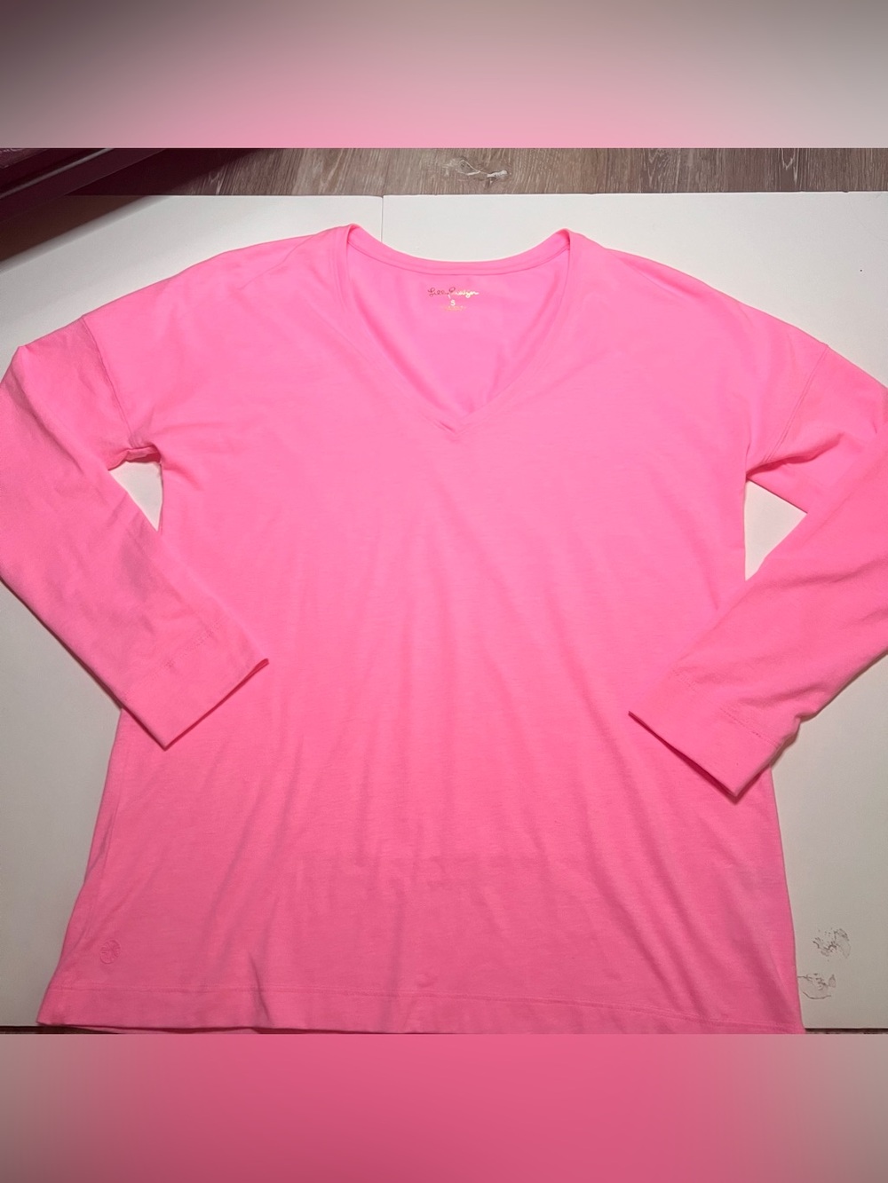 Lilly Pulitzer Neon Pink 100% Pima Cotton V-Neck Long Sleeve Top Size S